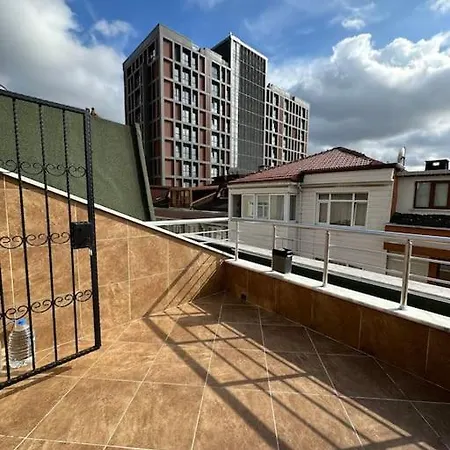 Dublex Roof With Ac, Perfect Location Apartment