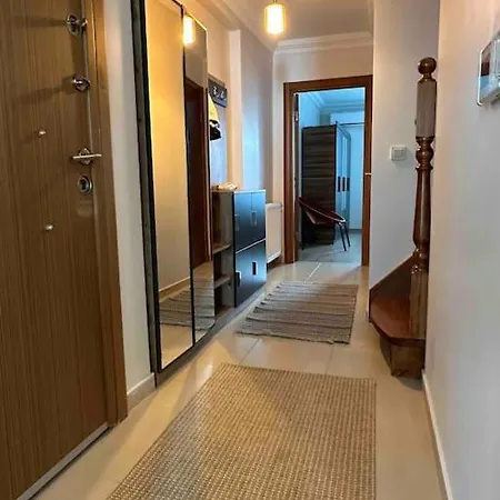 Dublex Roof With Ac, Perfect Location Apartment Istanbul