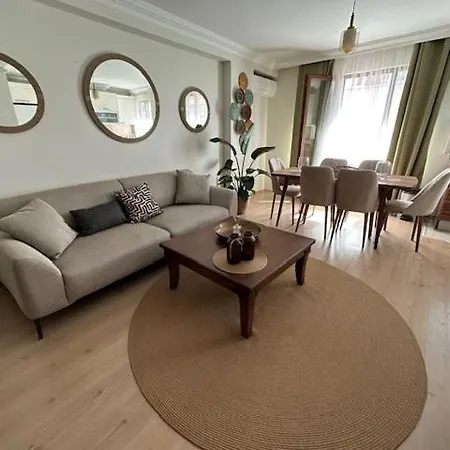 Apartman Dublex Roof With Ac, Perfect Location *